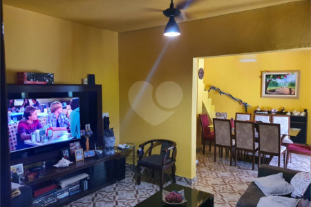 Chácara à venda com 4 quartos, sendo 1 suíte, no Centro, Santa Isabel, SP