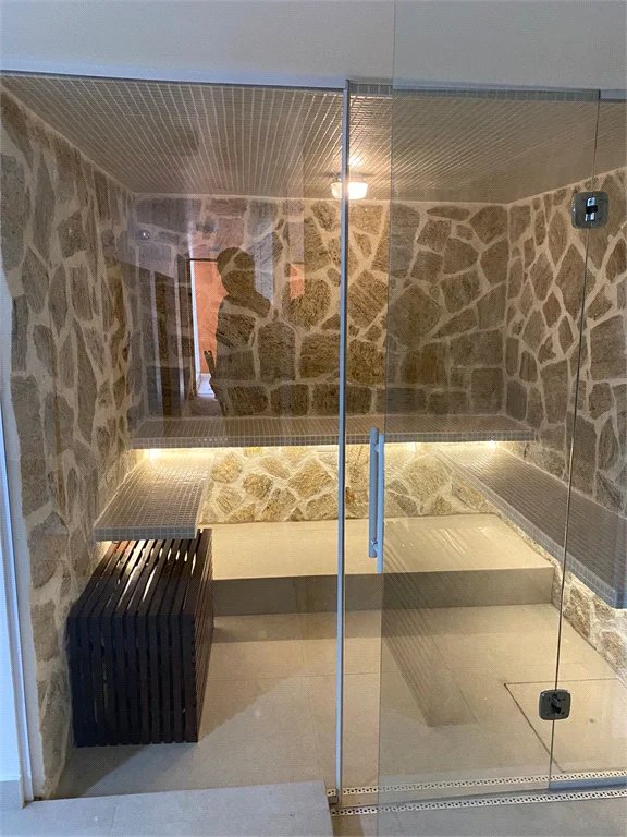 Sobrado à venda com 4 suítes em Vila Inah, São Paulo, SP