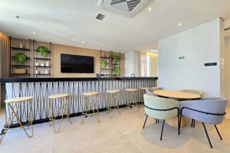 Studio Mobiliado Novo Andar Alto Próximo Metrô Paraíso