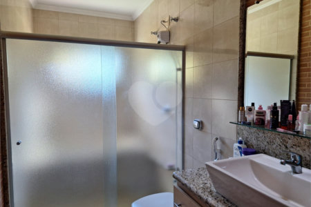 Chácara à venda com 3 quartos, sendo 1 suíte, em Chácara de Recreio Jardim Alvorada, Botucatu, SP