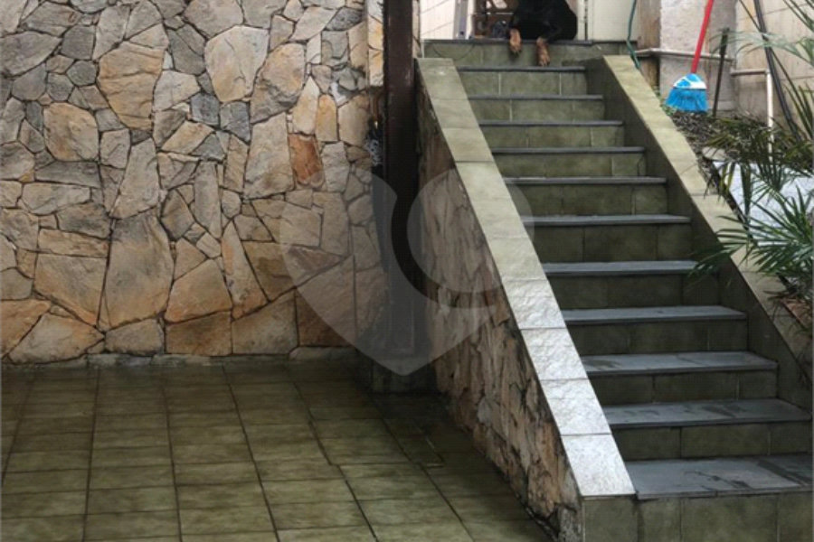 Sobrado à venda com 2 quartos em Artur Alvim, São Paulo, SP