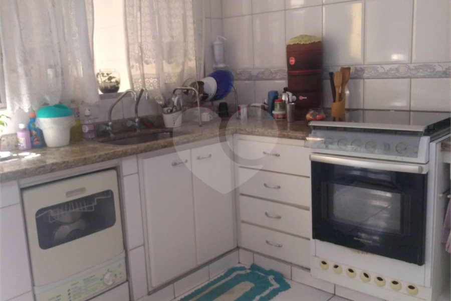Sobrado à venda com 4 quartos, sendo 3 suítes, em Limão, São Paulo, SP