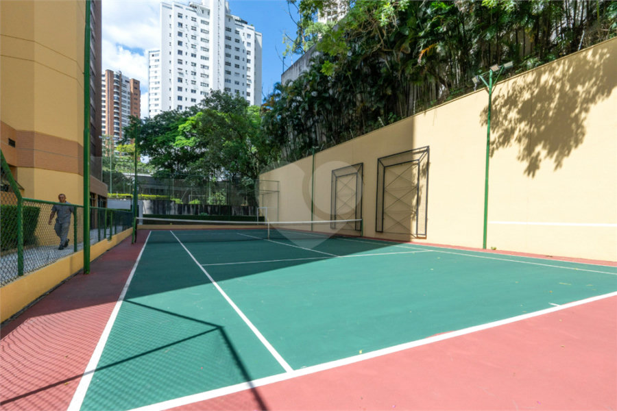 Apartamento à venda com 3 suítes em Morumbi, São Paulo, SP