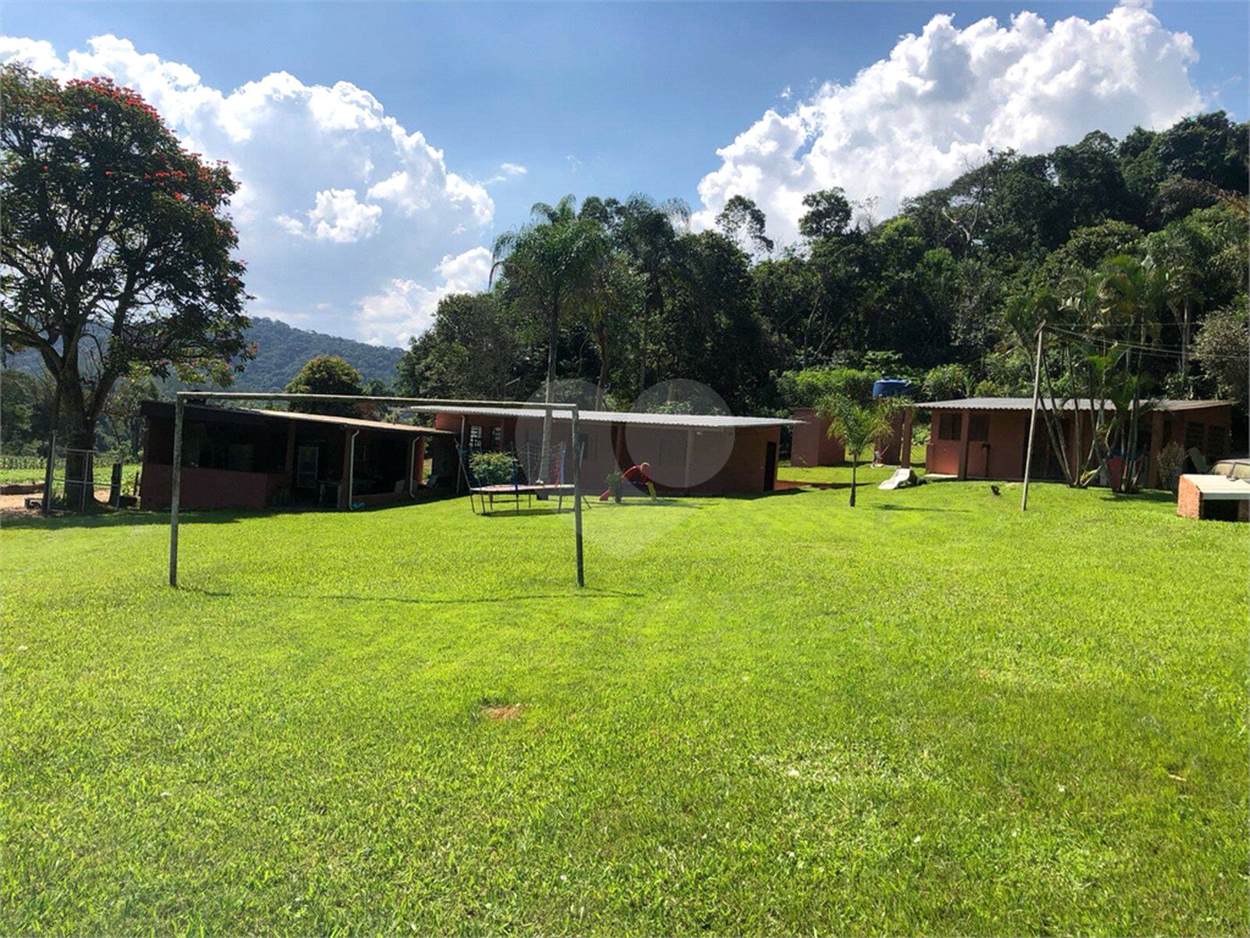 Terreno à venda com 5 quartos, sendo 4 suítes, em Vila Aparecida, Suzano, SP