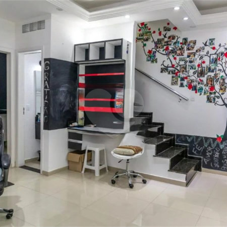 Casa à venda com 3 quartos, sendo 1 suíte,  no condomínio Rafaela I, São Paulo - SP