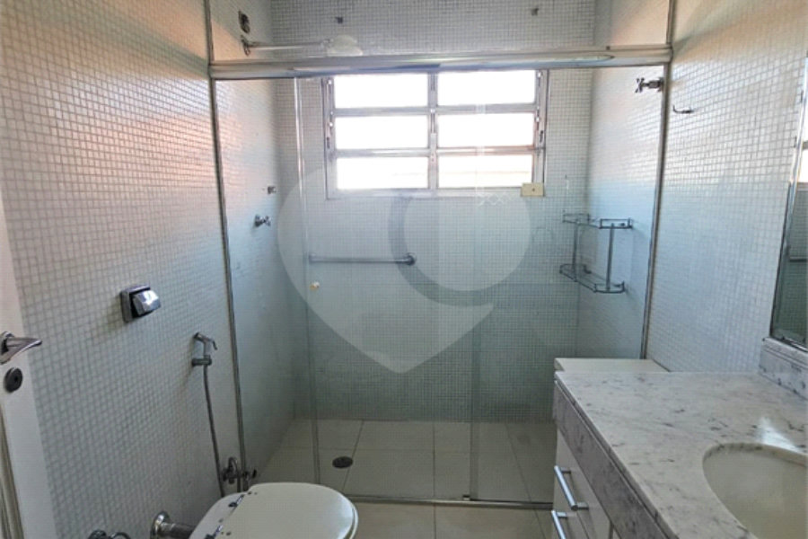 Sobrado à venda com 4 quartos, sendo 1 suíte, em Vila Guilherme, São Paulo, SP