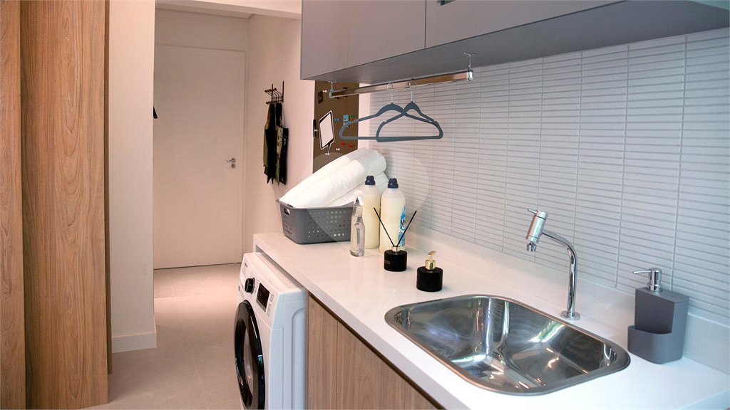 Apartamento à venda com 3 suítes em Jardim Guedala, São Paulo, SP
