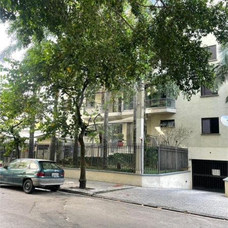 Apartamento à venda com 3 quartos, sendo 1 suíte,  em Vila Andrade, São Paulo, SP