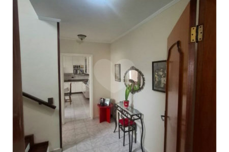 Casa à venda com 4 quartos, sendo 3 suítes, em Vila Aurora (zona Norte), São Paulo, SP