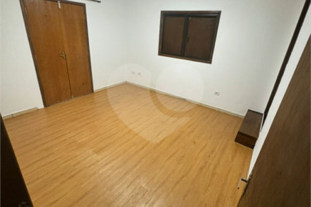 Casa para alugar com 2 quartos, sendo 1 suíte, em Jardim Rene, São Roque, SP