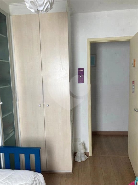 Casa à venda com 3 quartos, sendo 1 suíte, no condomínio Villa Sorrentina, São Paulo - SP