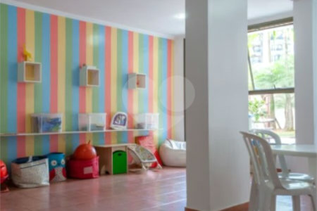 Apartamento à venda com 4 quartos, sendo 2 suítes, em Vila Morumbi, São Paulo, SP