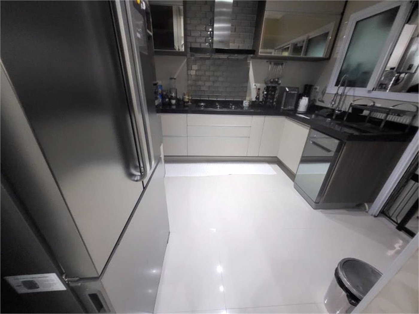 Apartamento Residencial à venda, Itararé, São Vicente - AP1404.