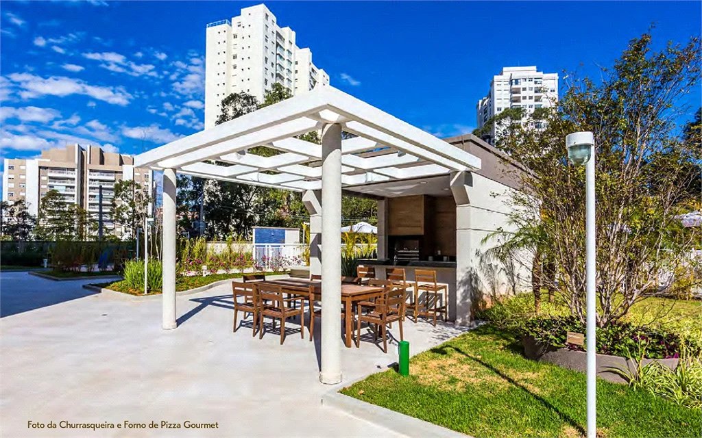 Apartamento à venda com 3 quartos, sendo 1 suíte, em Vila Andrade, São Paulo, SP