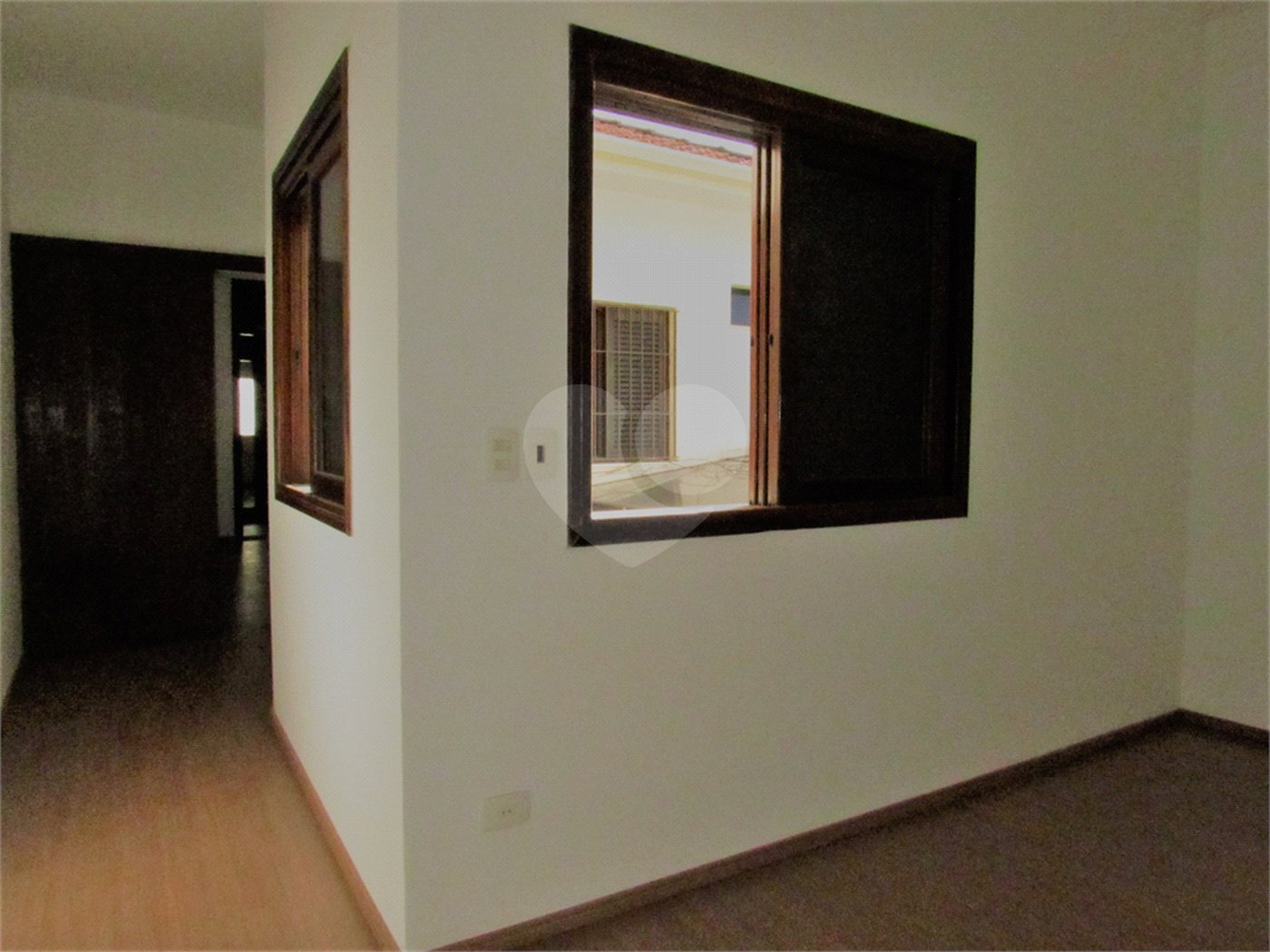 Casa à venda com 3 quartos, sendo 1 suíte, em Santo Amaro, São Paulo, SP