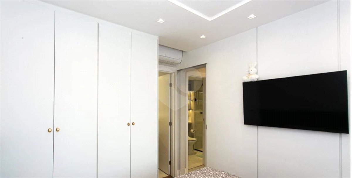 Apartamento à venda com 2 quartos, sendo 1 suíte, em Chácara Seis de Outubro, São Paulo, SP