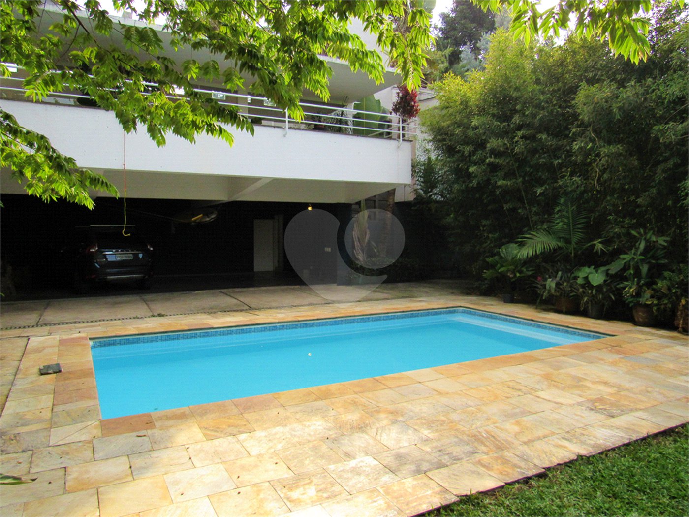 Casa à venda com 3 quartos, sendo 1 suíte, em Guarapiranga, São Paulo, SP