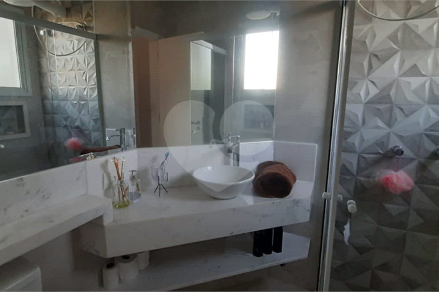 Casa à venda com 4 suítes no condomínio Suíça da Cantareira, Mairiporã - SP