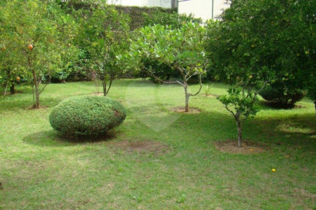Sobrado à venda com 4 quartos, sendo 2 suítes,  em Alto da Boa Vista, São Paulo, SP
