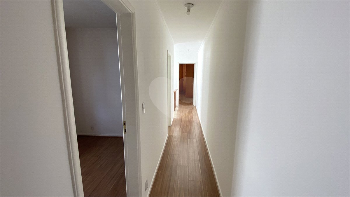 Sobrado à venda com 3 quartos, sendo 1 suíte, em Brooklin Velho, São Paulo, SP