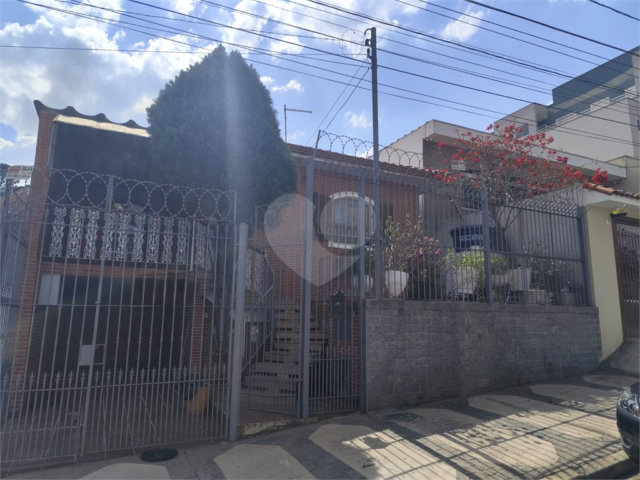 Sobrado à venda com 2 quartos em Vila Nivi, São Paulo, SP
