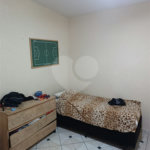 Casa à venda com 3 quartos, sendo 1 suíte,  em Jardim Santa Mônica, São Paulo, SP