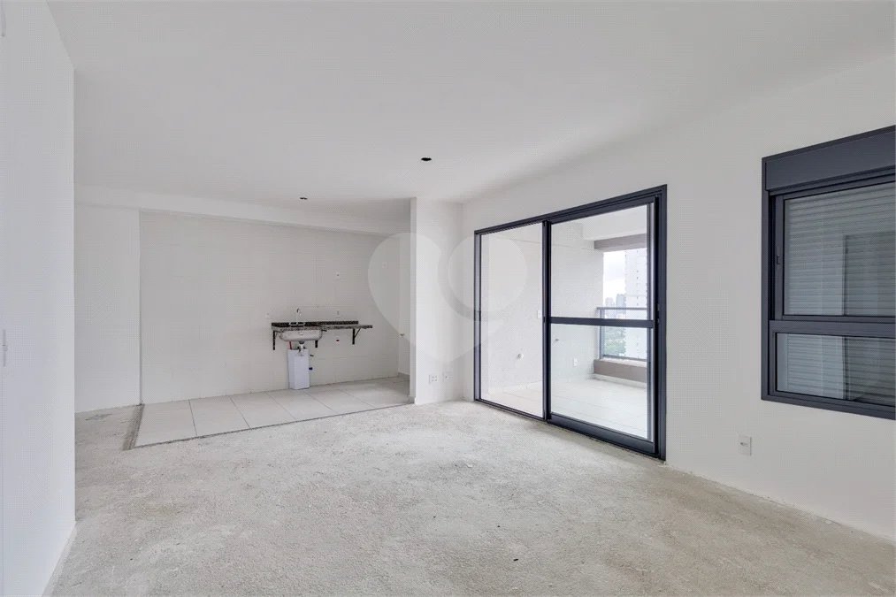 Apartamento à venda com 3 quartos, sendo 1 suíte,  em Alto da Boa Vista, São Paulo, SP