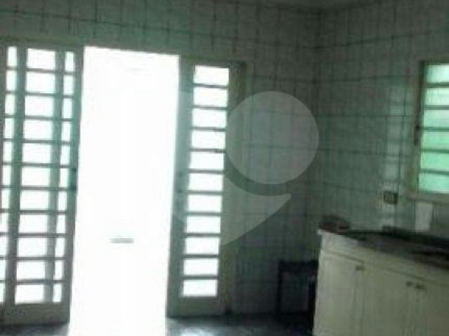Casa à venda com 4 quartos, sendo 1 suíte,  em Vila Nova Mazzei, São Paulo, SP