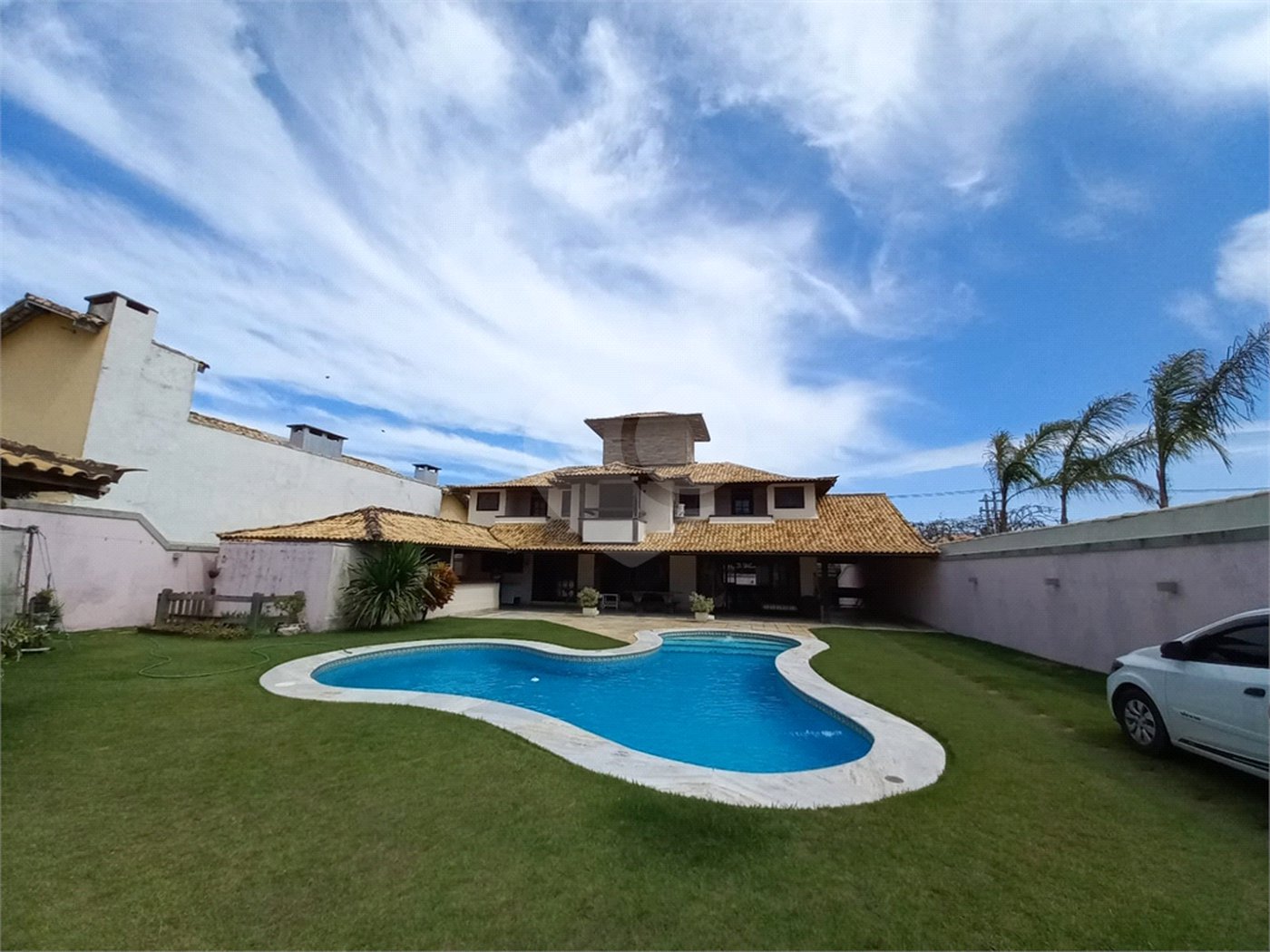 Casa à venda com 4 quartos, sendo 3 suítes,  em Geribá, Armação dos Búzios, RJ