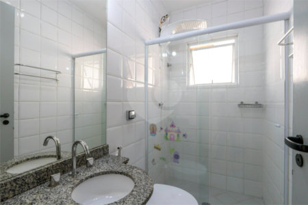 Sobrado à venda com 3 quartos, sendo 1 suíte, em Vila Morse, São Paulo, SP