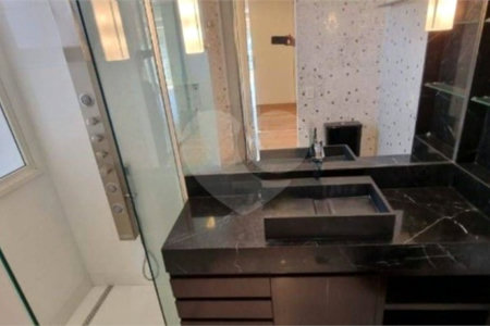 Apartamento à venda com 3 suítes em Vila Mariana, São Paulo, SP