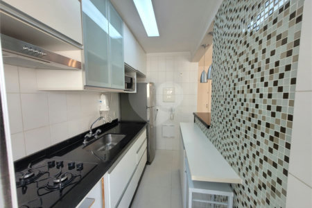 Apartamento para alugar com 2 quartos, sendo 1 suíte, em Vila Anastácio, São Paulo, SP