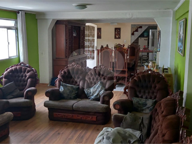 Sobrado à venda com 4 quartos em Água Fria, São Paulo, SP
