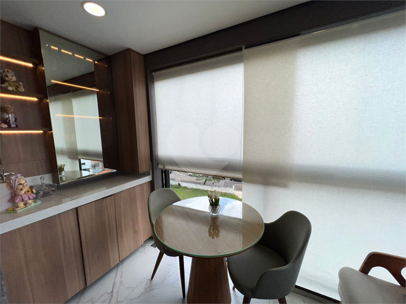 Apartamento à venda com 2 quartos, sendo 1 suíte, em Jardim Paulistano, Sorocaba, SP