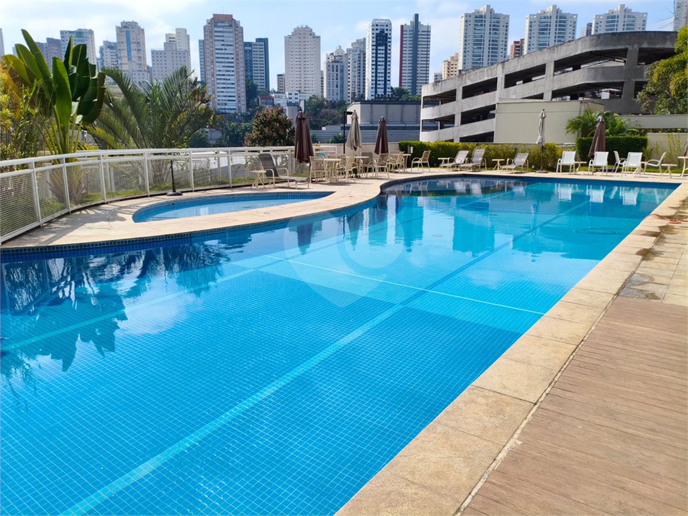 Apartamento à venda com 2 quartos, sendo 1 suíte,  em Vila Andrade, São Paulo, SP