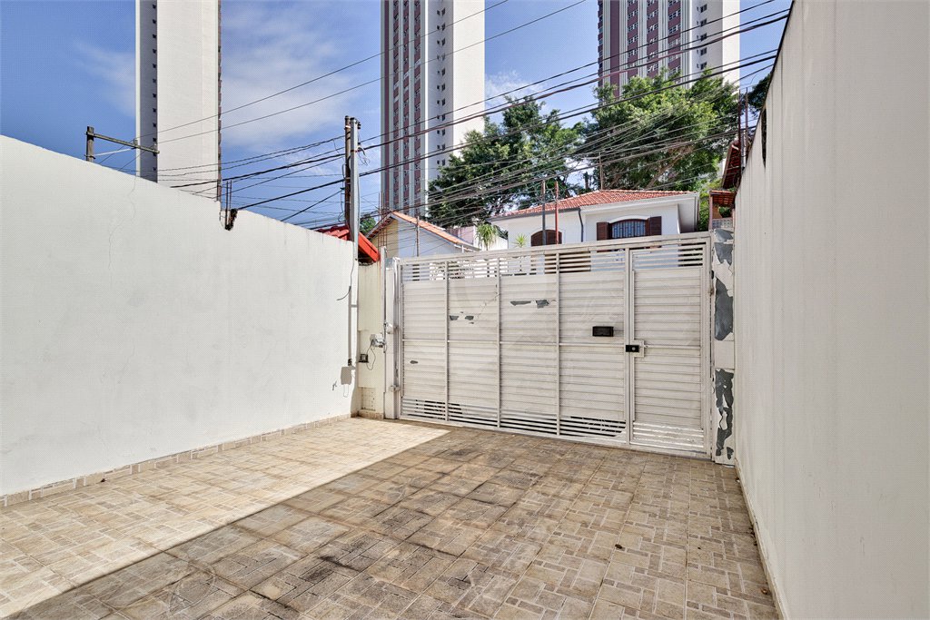 Casa à venda com 3 quartos, sendo 1 suíte, em Santo Amaro, São Paulo, SP