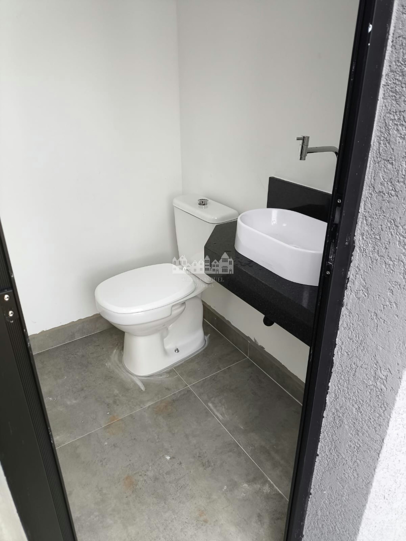 Casa à venda com 3 quartos, sendo 1 suíte, no condomínio Buona Vitta Gold, Atibaia - SP