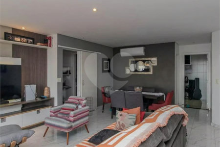 Apartamento à venda com 3 quartos, sendo 1 suíte, em Vila Maria Alta, São Paulo, SP