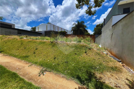 Terreno à venda em Pinheirinho, Vinhedo, SP