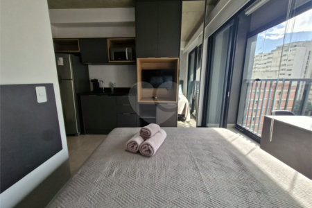 Apartamento com 18 m², 1 quarto, à venda na Bela Vista