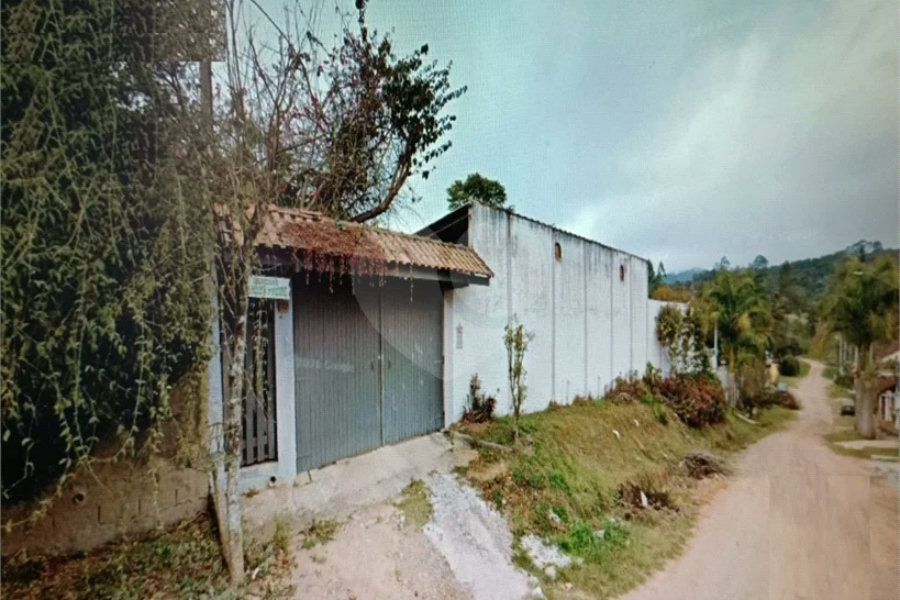 Chácara à venda com 6 quartos no Centro, Biritiba-mirim, SP