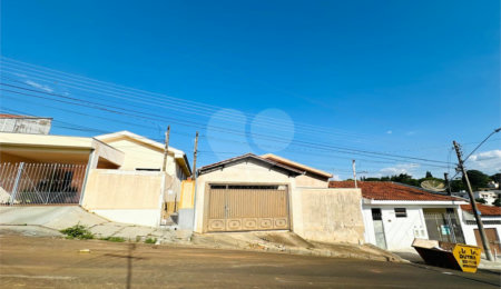 Casa à venda com 3 quartos, sendo 1 suíte,  em Vila Costa do Sol, São Carlos, SP