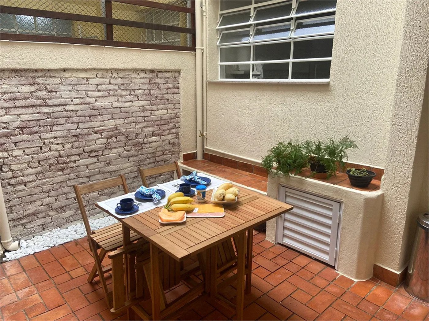 Casa de Vila à venda com 3 quartos, sendo 1 suíte, no condomínio Ministro Luiz Gallotti, São Paulo - SP