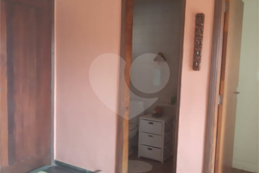Sobrado à venda com 3 quartos, sendo 1 suíte, em Roseira, Mairiporã, SP