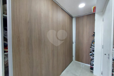 Casa à venda com 4 suítes em Lapa, São Paulo, SP