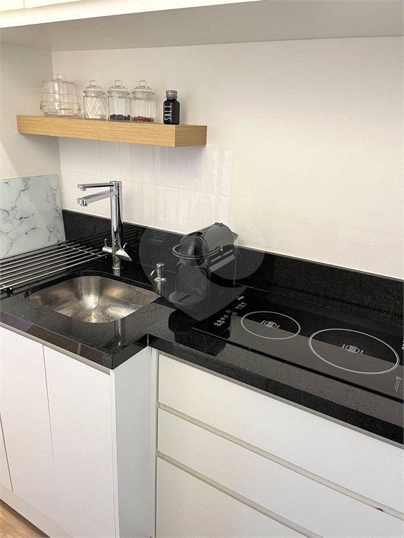 Apartamento à venda com 1 quarto em Jardim das Acácias, São Paulo, SP