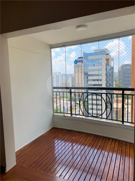 Apartamento à venda com 2 quartos, sendo 1 suíte,  em Indianópolis, São Paulo, SP
