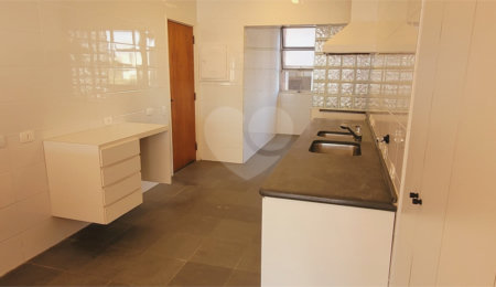 Apartamento para alugar com 3 quartos, sendo 1 suíte, em Jardim Europa, São Paulo, SP