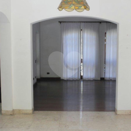 Casa Térrea à venda ou para alugar com 6 suítes em Vila Tramontano, São Paulo, SP