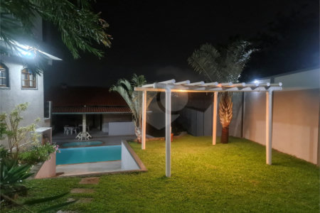 Sobrado para alugar com 3 quartos, sendo 2 suítes, em Jardim Paulista, Atibaia, SP